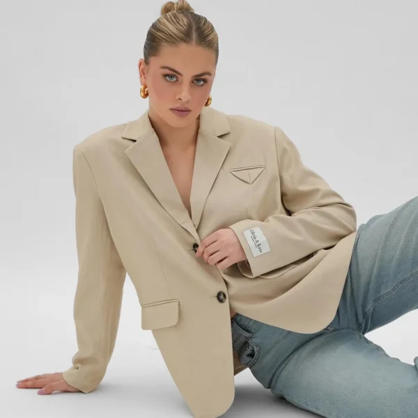 Beige Studio-Blazer<Olivia & Kate Cheap